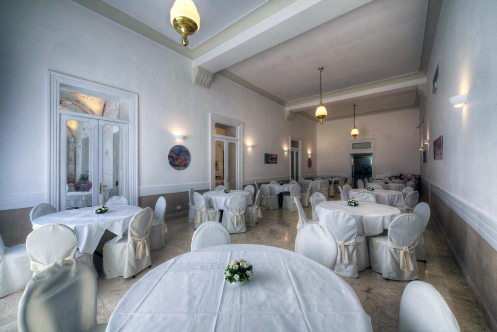 Hotel Vittoria Pompeja Zewnętrze zdjęcie